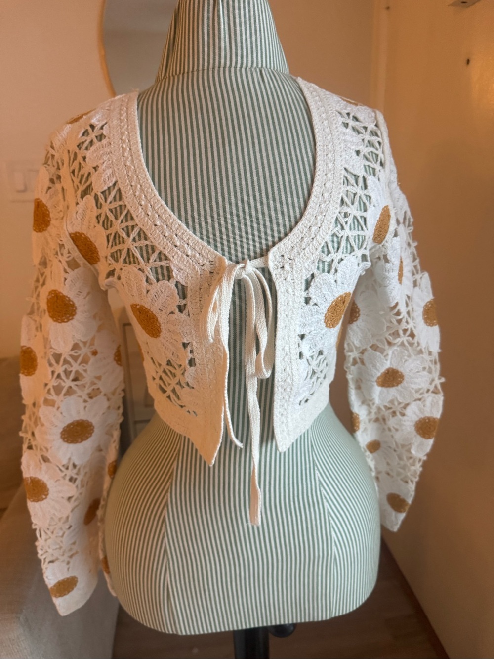 Moon & Madison Sweaters XS Daisy Crochet Cropped Cardigan Cottagecore Boho
